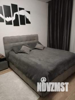 1-к квартира, посуточно, 38м2, 8/17 этаж