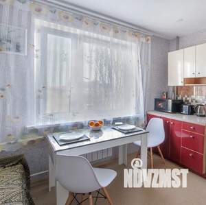 1-к квартира, посуточно, 42м2, 7/9 этаж
