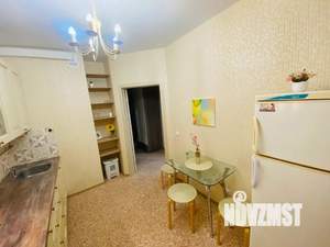 Студия квартира, посуточно, 40м2, 3/17 этаж