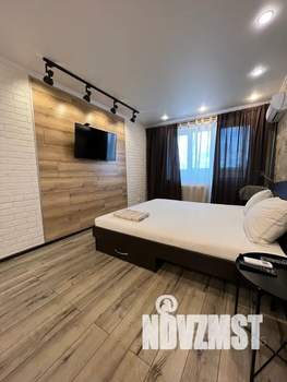 Студия квартира, посуточно, 35м2, 10/17 этаж