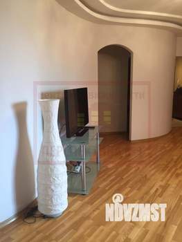 3-к квартира, на длительный срок, 100м2, 5/6 этаж