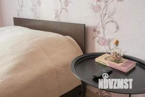 1-к квартира, посуточно, 43м2, 1/1 этаж