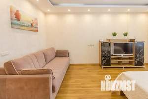 1-к квартира, посуточно, 55м2, 7/25 этаж