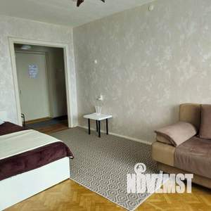 1-к квартира, посуточно, 38м2, 1/1 этаж