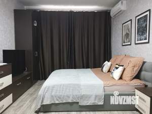 1-к квартира, посуточно, 42м2, 13/16 этаж