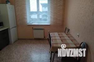 2-к квартира, посуточно, 63м2, 14/25 этаж
