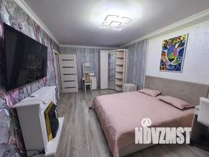 1-к квартира, на длительный срок, 42м2, 1/17 этаж