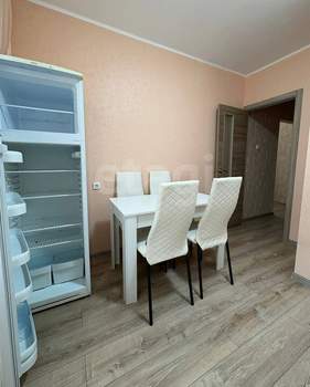 1-к квартира, на длительный срок, 40м2, 6/10 этаж