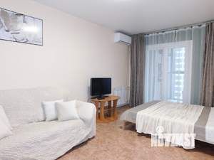 1-к квартира, посуточно, 35м2, 13/16 этаж