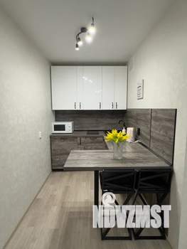 Студия квартира, посуточно, 35м2, 3/15 этаж