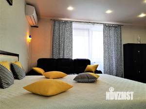 1-к квартира, посуточно, 50м2, 1/1 этаж