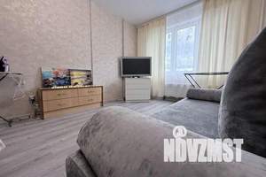 1-к квартира, посуточно, 45м2, 4/25 этаж