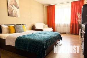 1-к квартира, посуточно, 43м2, 7/17 этаж