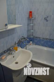 1-к квартира, посуточно, 46м2, 6/10 этаж