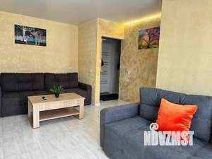 2-к квартира, посуточно, 42м2, 1/1 этаж