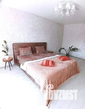 2-к квартира, посуточно, 56м2, 8/10 этаж