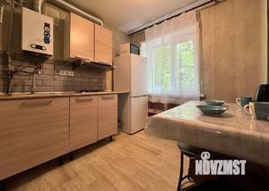 2-к квартира, посуточно, 44м2, 3/5 этаж