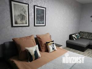 1-к квартира, посуточно, 42м2, 13/16 этаж