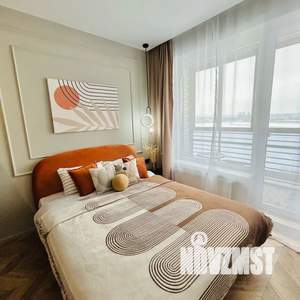 Студия квартира, посуточно, 27м2, 13/21 этаж