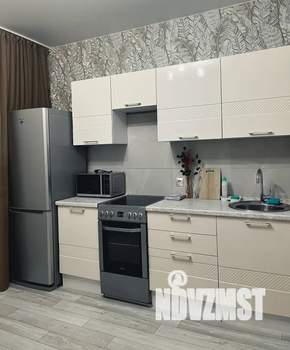 1-к квартира, посуточно, 39м2, 8/17 этаж
