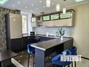 1-к квартира, посуточно, 60м2, 1/1 этаж