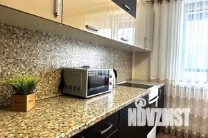 1-к квартира, посуточно, 40м2, 6/17 этаж