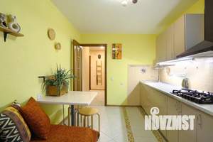 1-к квартира, посуточно, 44м2, 3/9 этаж