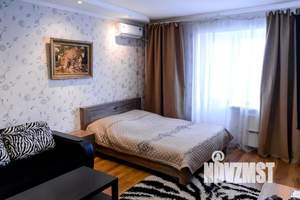 1-к квартира, посуточно, 42м2, 2/10 этаж