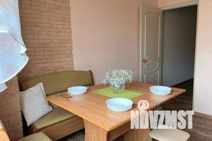 2-к квартира, посуточно, 66м2, 8/17 этаж