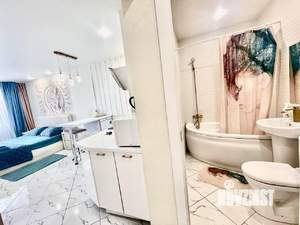Студия квартира, посуточно, 35м2, 8/13 этаж