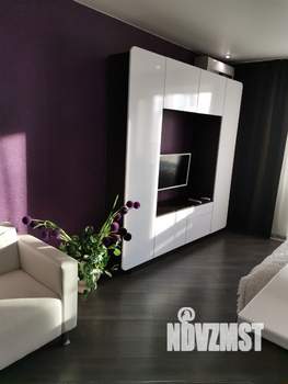 Студия квартира, посуточно, 35м2, 12/18 этаж