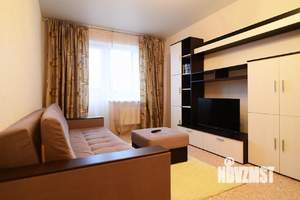 2-к квартира, посуточно, 57м2, 1/1 этаж