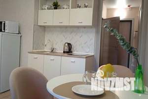 1-к квартира, посуточно, 40м2, 13/17 этаж