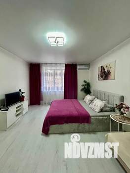 1-к квартира, посуточно, 40м2, 5/22 этаж