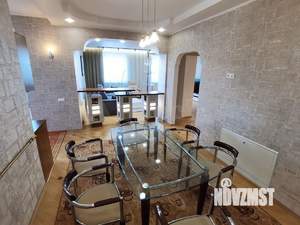 3-к квартира, на длительный срок, 135м2, 4/6 этаж