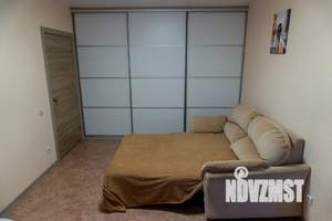 1-к квартира, посуточно, 35м2, 13/16 этаж