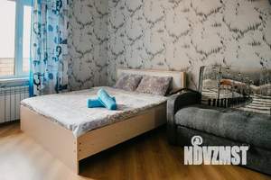 Студия квартира, посуточно, 40м2, 5/10 этаж