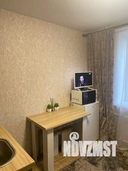 Студия квартира, посуточно, 14м2, 3/5 этаж