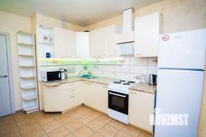 1-к квартира, посуточно, 39м2, 4/15 этаж