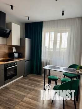 1-к квартира, посуточно, 38м2, 13/25 этаж