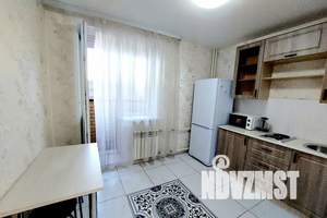 1-к квартира, посуточно, 32м2, 7/16 этаж