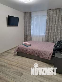 1-к квартира, посуточно, 32м2, 7/19 этаж