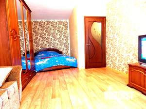 1-к квартира, посуточно, 44м2, 9/18 этаж