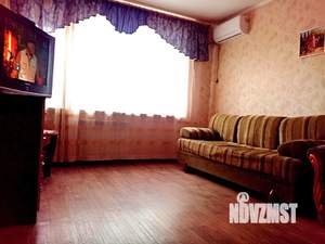 1-к квартира, посуточно, 42м2, 7/18 этаж