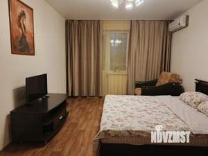 1-к квартира, посуточно, 40м2, 8/10 этаж