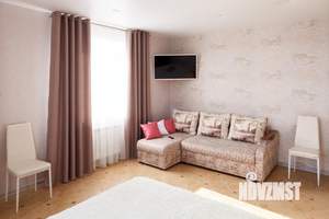 1-к квартира, посуточно, 43м2, 1/1 этаж