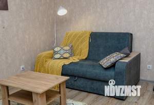 1-к квартира, посуточно, 38м2, 7/17 этаж