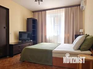 1-к квартира, посуточно, 41м2, 7/9 этаж