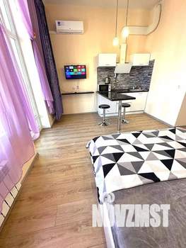 Студия квартира, посуточно, 32м2, 16/16 этаж