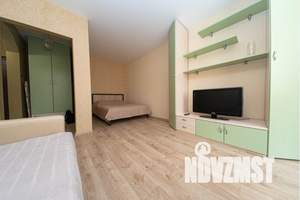 1-к квартира, посуточно, 40м2, 2/17 этаж